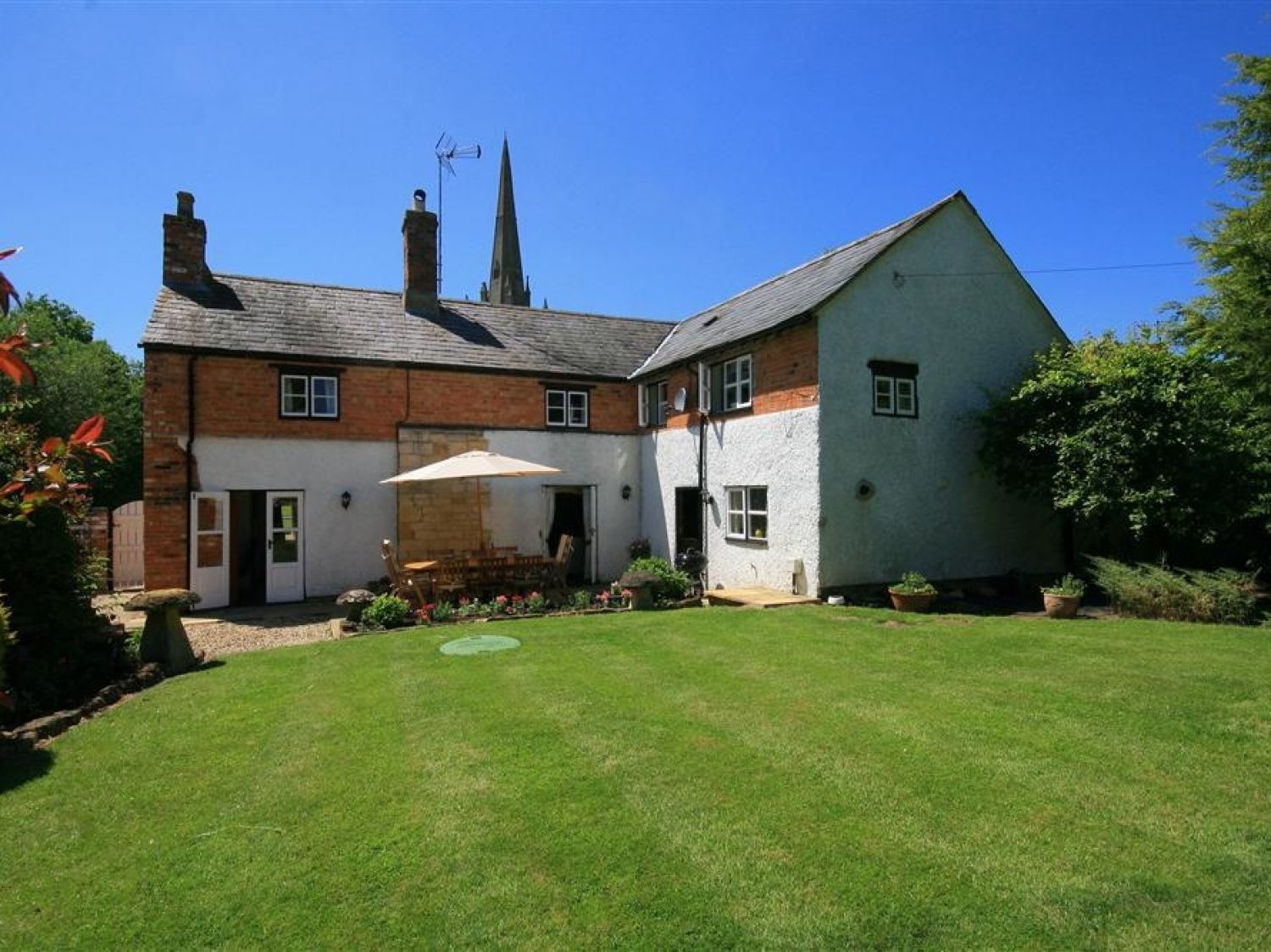 Elmhurst Cottage from Sykes Holiday Cottages. Elmhurst Cottage is in