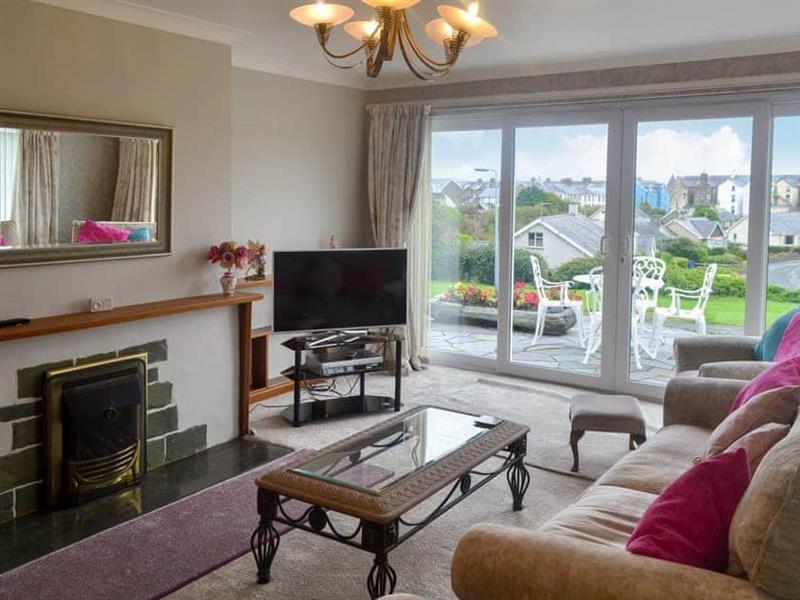 Swn Y Wylan From Cottages 4 You Swn Y Wylan Is In Criccieth Near