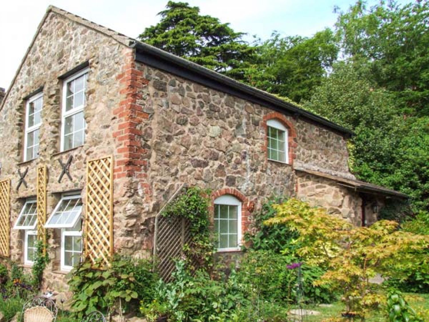 The Coach House from Sykes Holiday Cottages. The Coach House is in West Malvern Pet Friendly The Coach House from Sykes Holiday Cottages. The Coach House is in West Malvern Pet Friendly