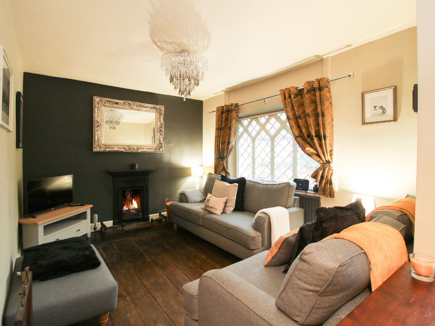 1 Cliff Villas from Sykes Holiday Cottages. 1 Cliff Villas is in Ludlow Pet Friendly, read reviews