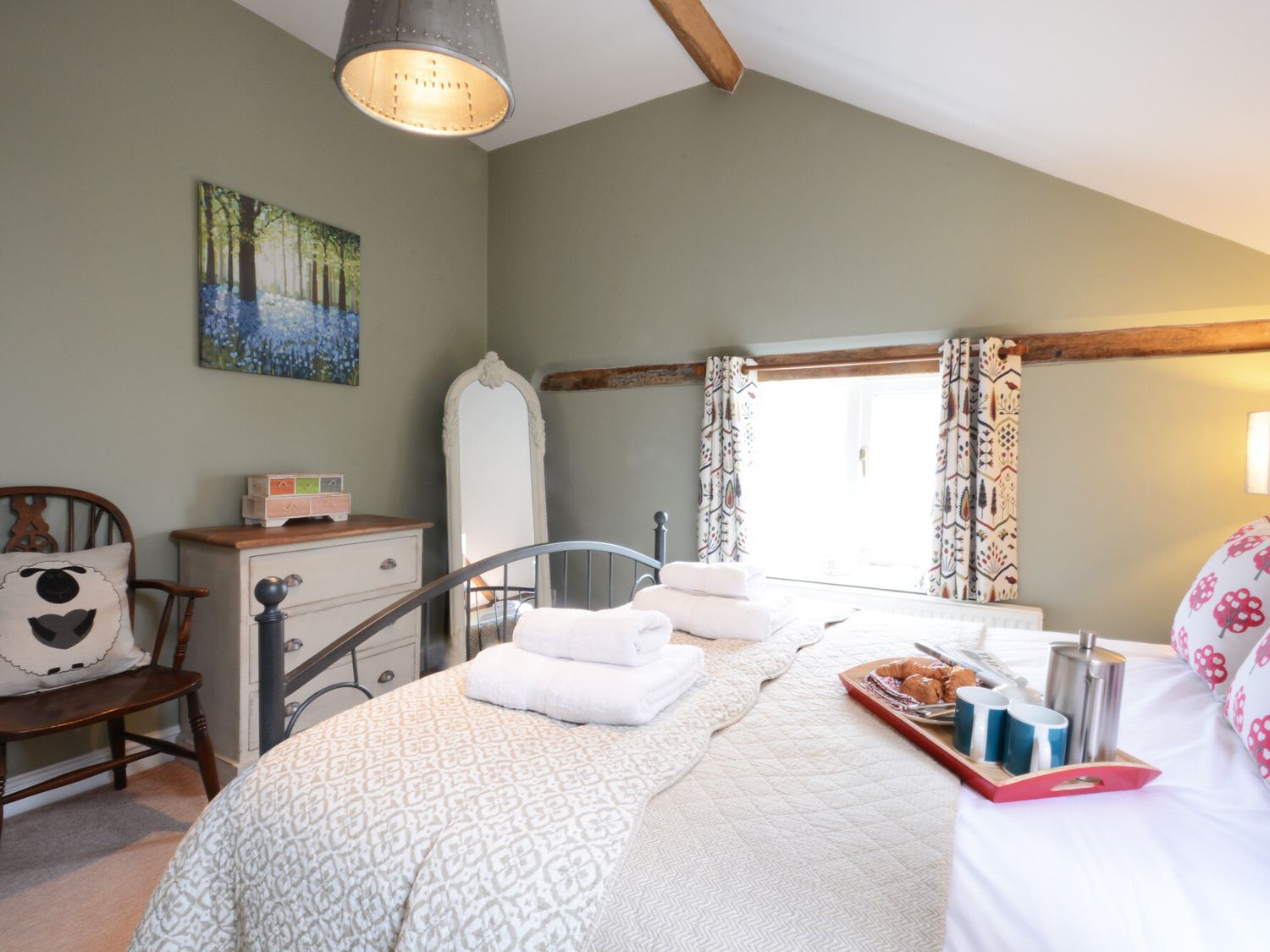 1 The Old Coach House, Huntingfield from Sykes Holiday Cottages. 1 The ...