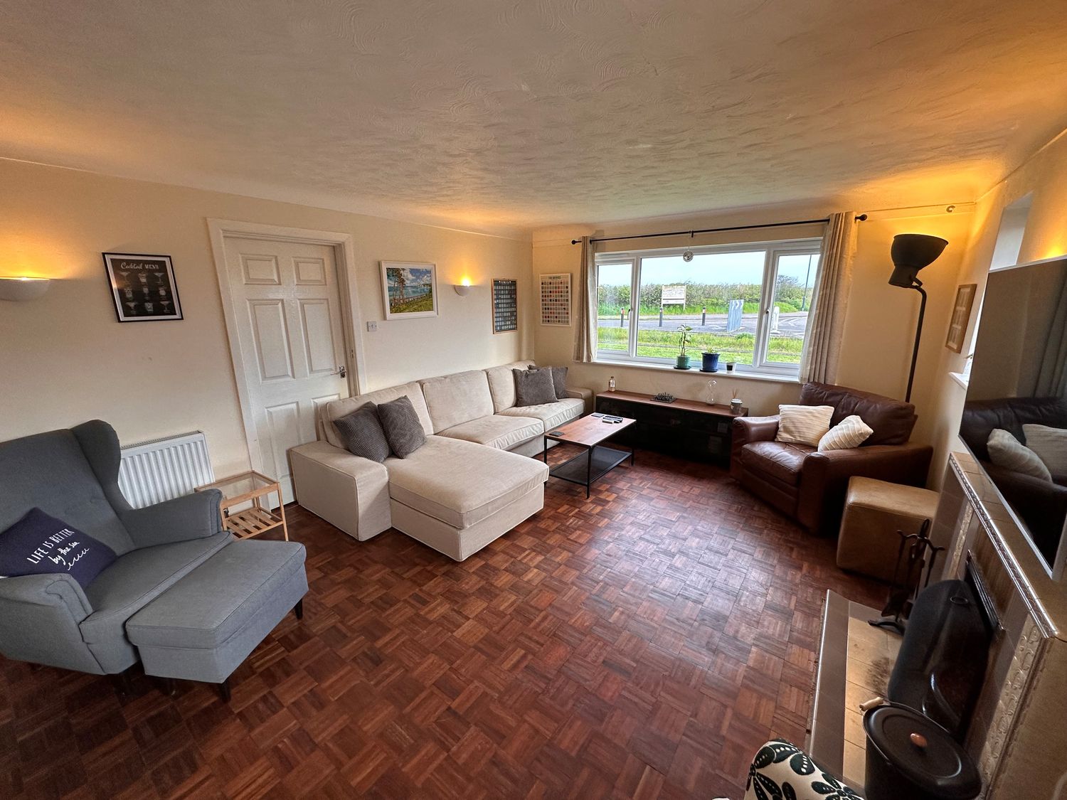 154 Broadway from Sykes Holiday Cottages. 154 Broadway is in