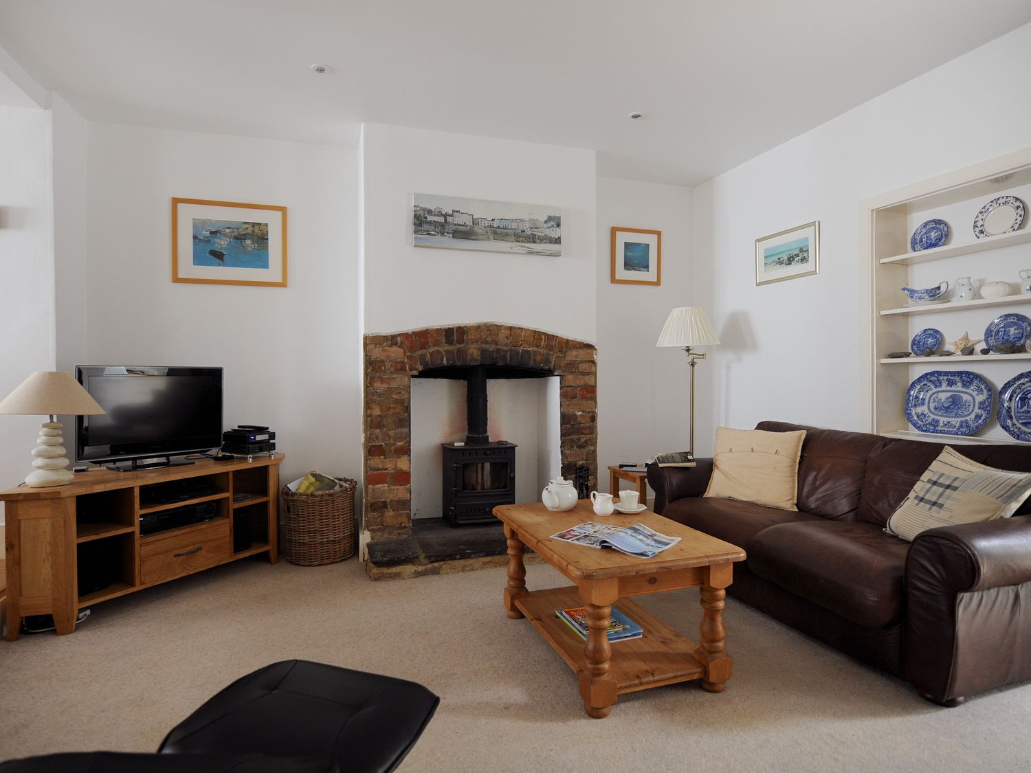 21 Mill Green from Sykes Holiday Cottages. 21 Mill Green is in Lyme