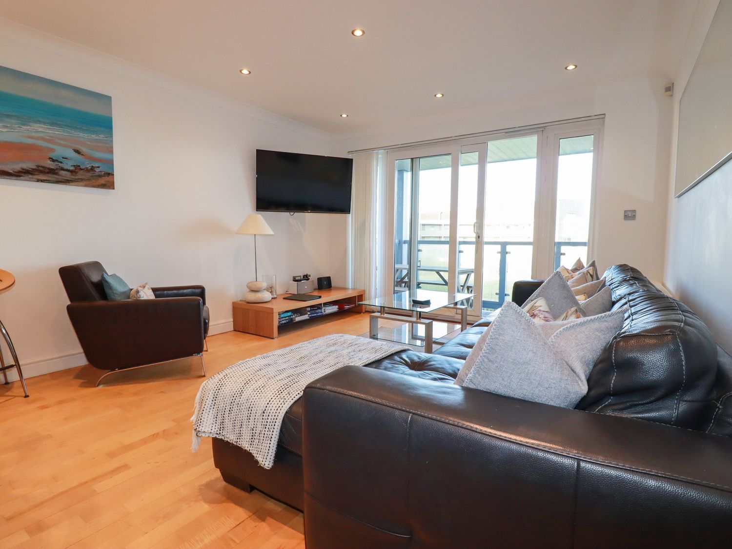 9 Headland Point from Sykes Holiday Cottages. 9 Headland Point is in Newquay , read reviews