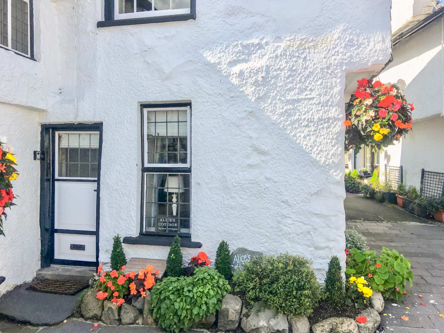 Alice's Cottage from Sykes Holiday Cottages. Alice's Cottage is in
