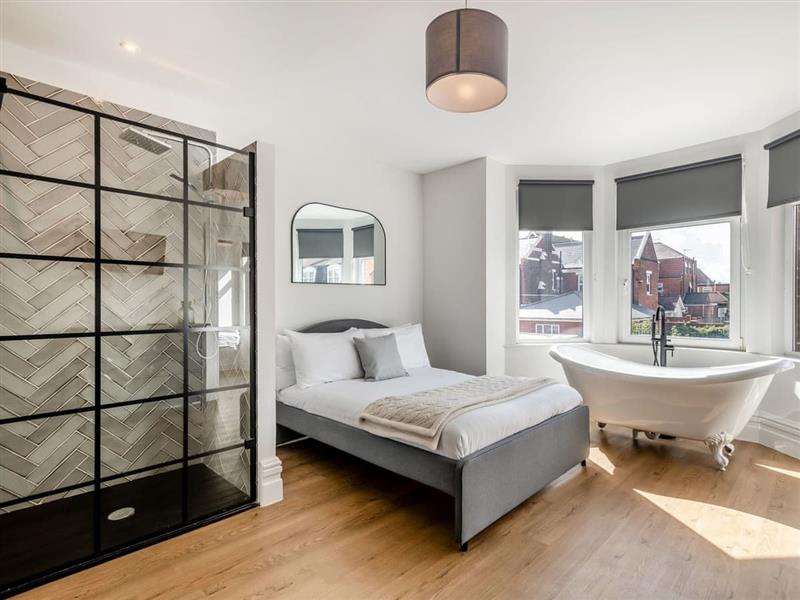 Amber House from Cottages 4 You. Amber House is in GorlestononSea