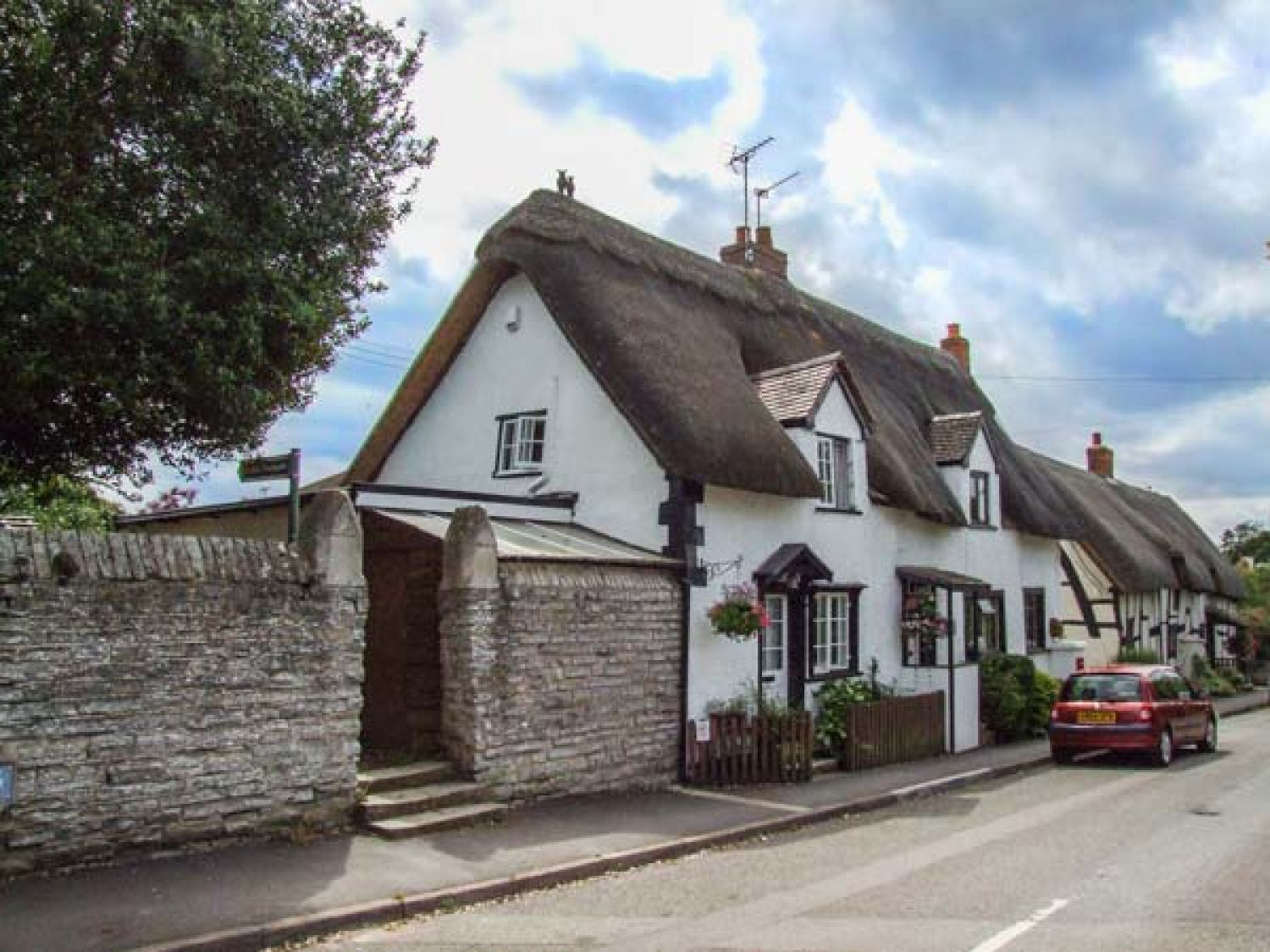 Apple Tree Cottage from Sykes Holiday Cottages. Apple Tree Cottage is
