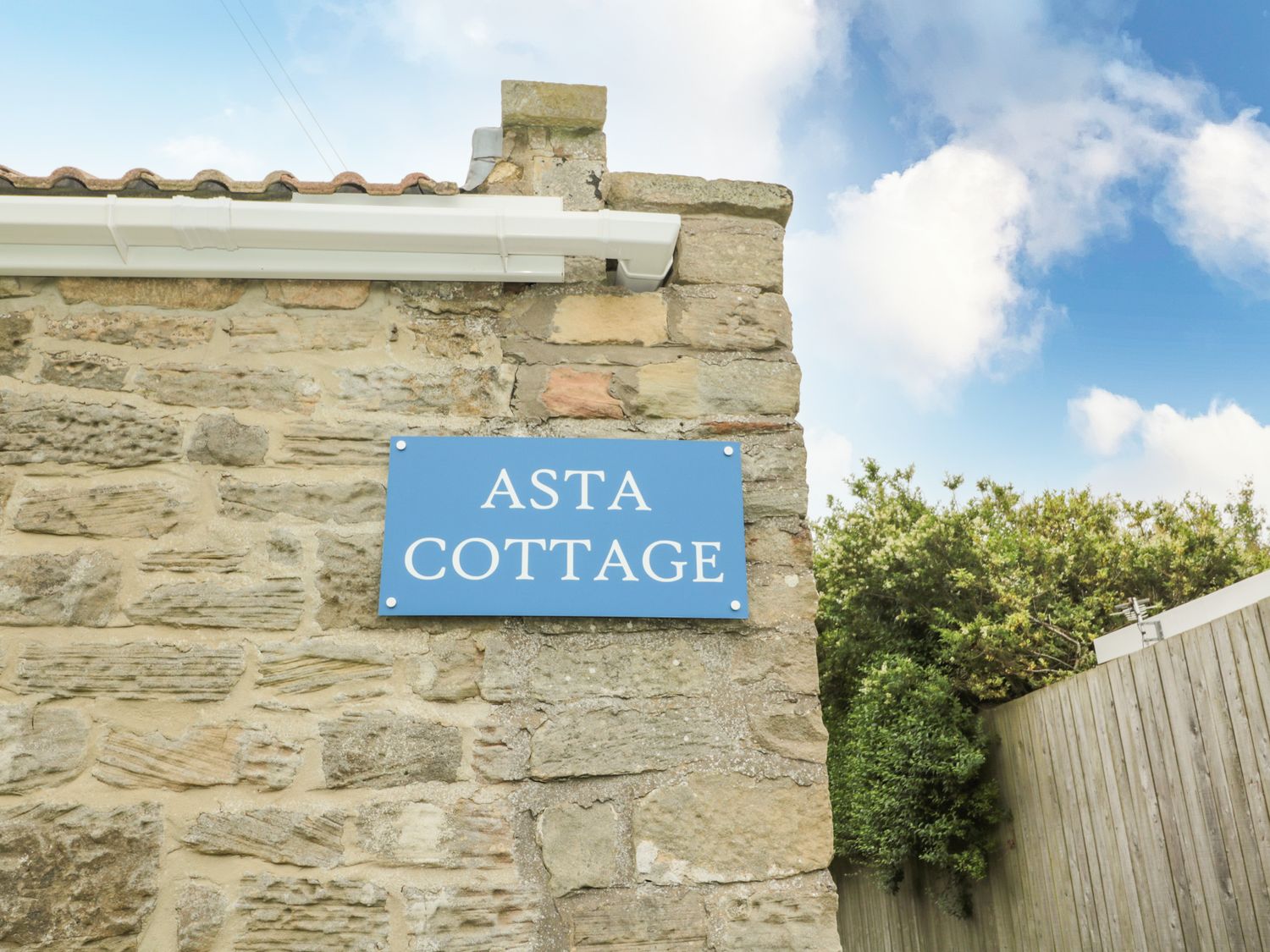 Asta Cottage from Sykes Holiday Cottages. Asta Cottage is in Cresswell