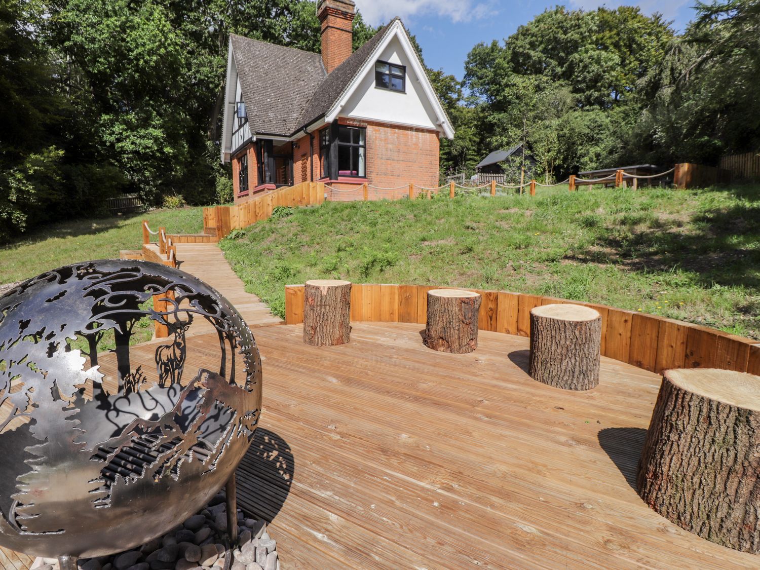 Baldwins Hill Cottage from Sykes Holiday Cottages. Baldwins Hill