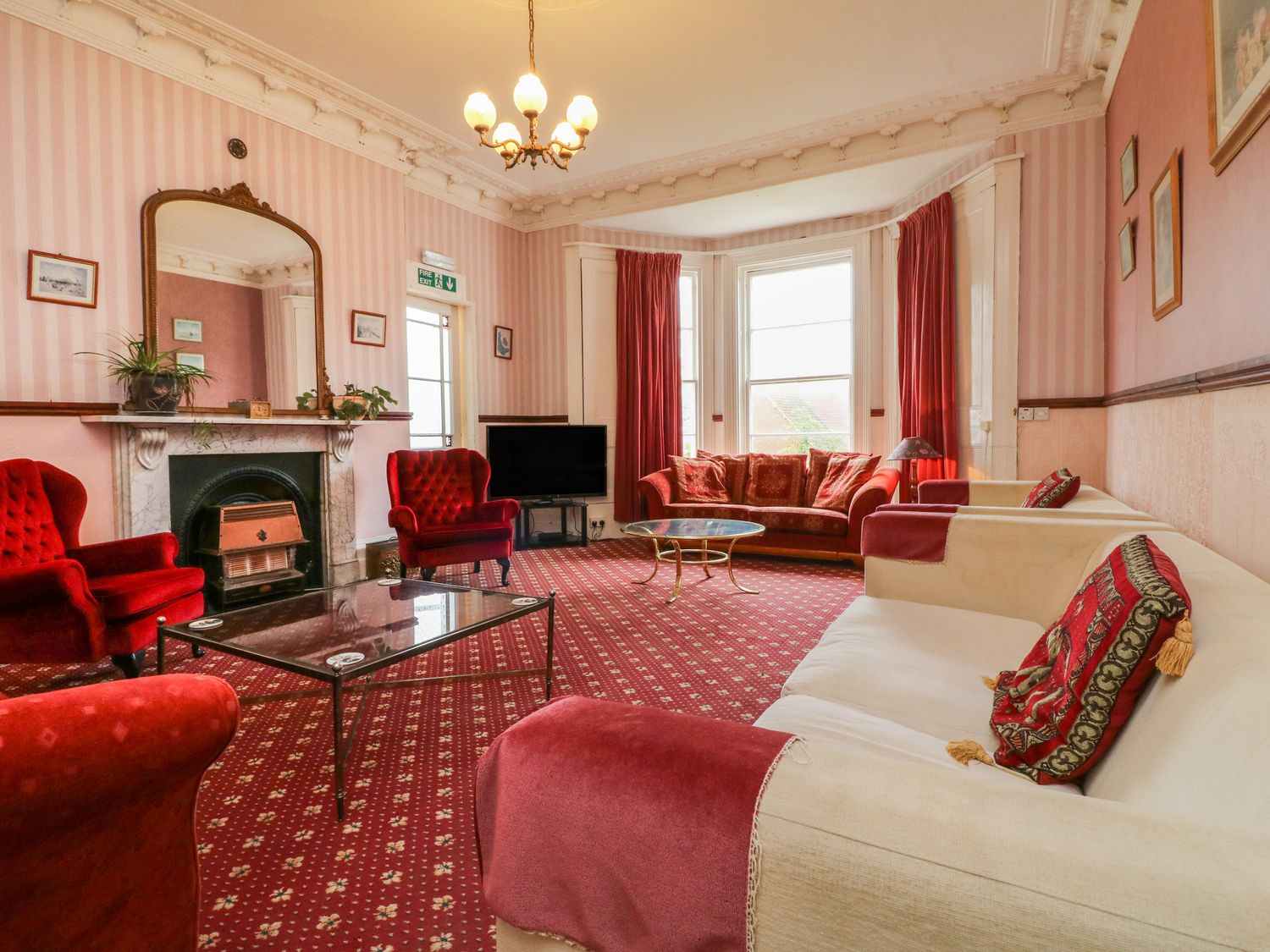 Beaufort House from Sykes Holiday Cottages. Beaufort House is in