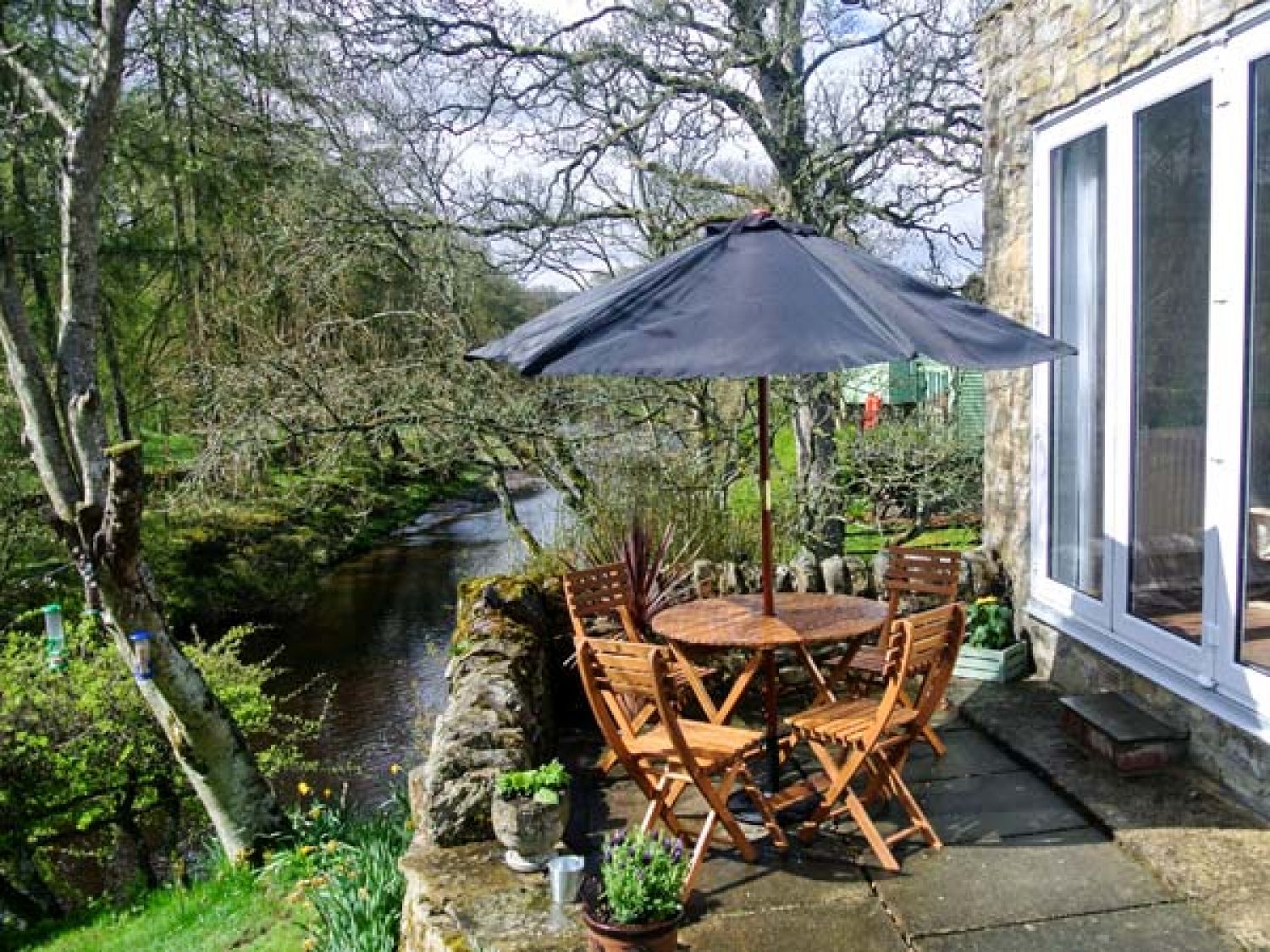 Bilberry Nook Cottage from Sykes Holiday Cottages. Bilberry Nook Cottage is in Westgate Pet