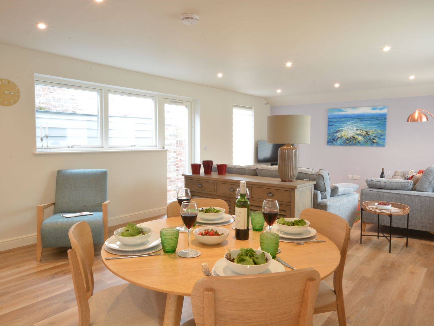 Bramertons Nest, Long Melford from Sykes Holiday Cottages. Bramertons