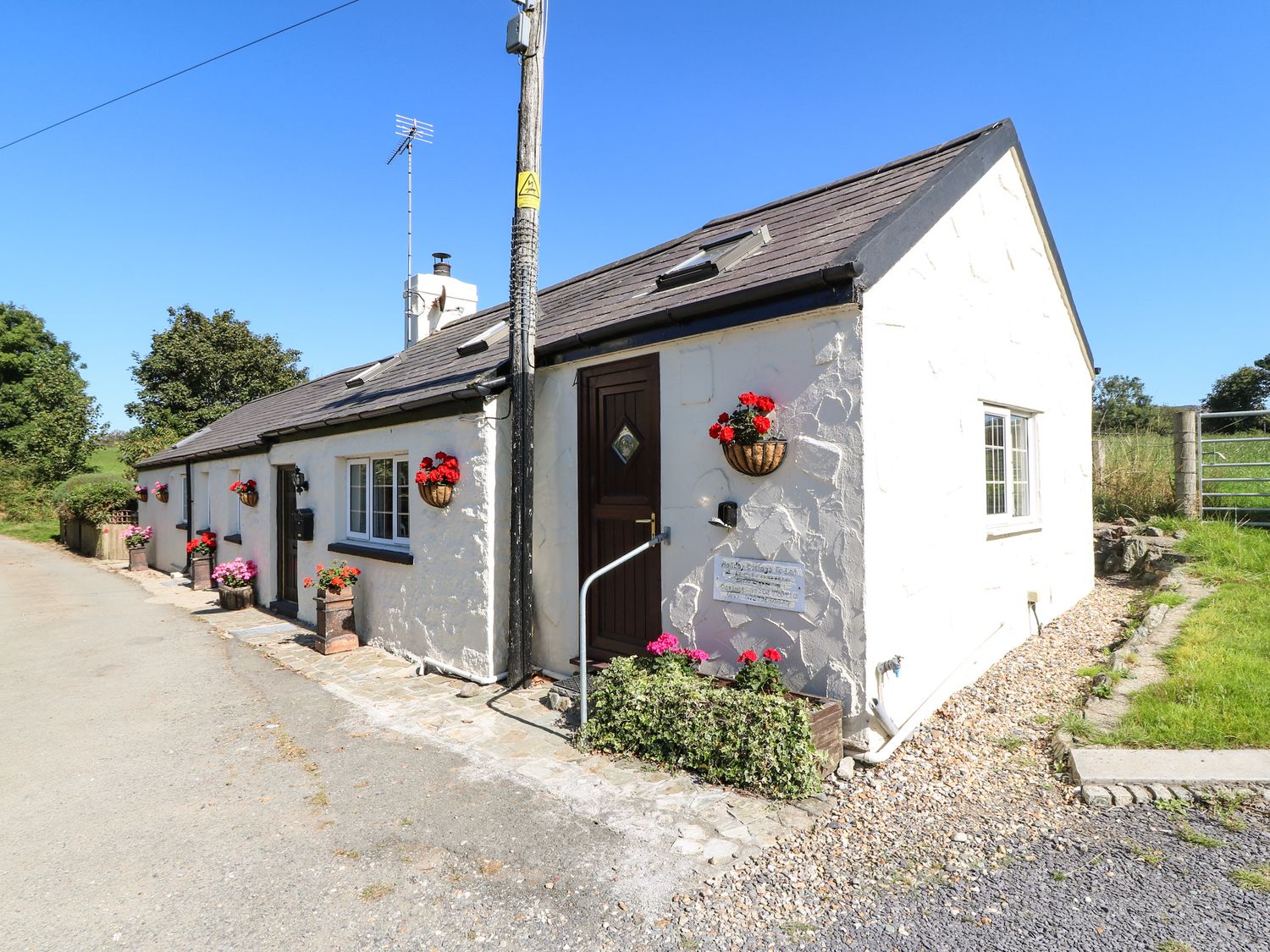 Bryn Cytun Cottage from Sykes Holiday Cottages. Bryn Cytun Cottage is ...