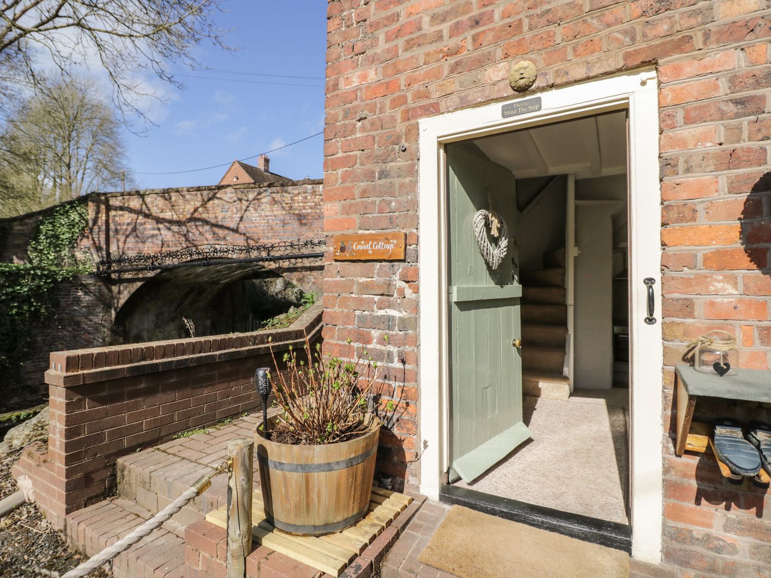Canal Cottage from Sykes Holiday Cottages. Canal Cottage is in Coalport , read reviews