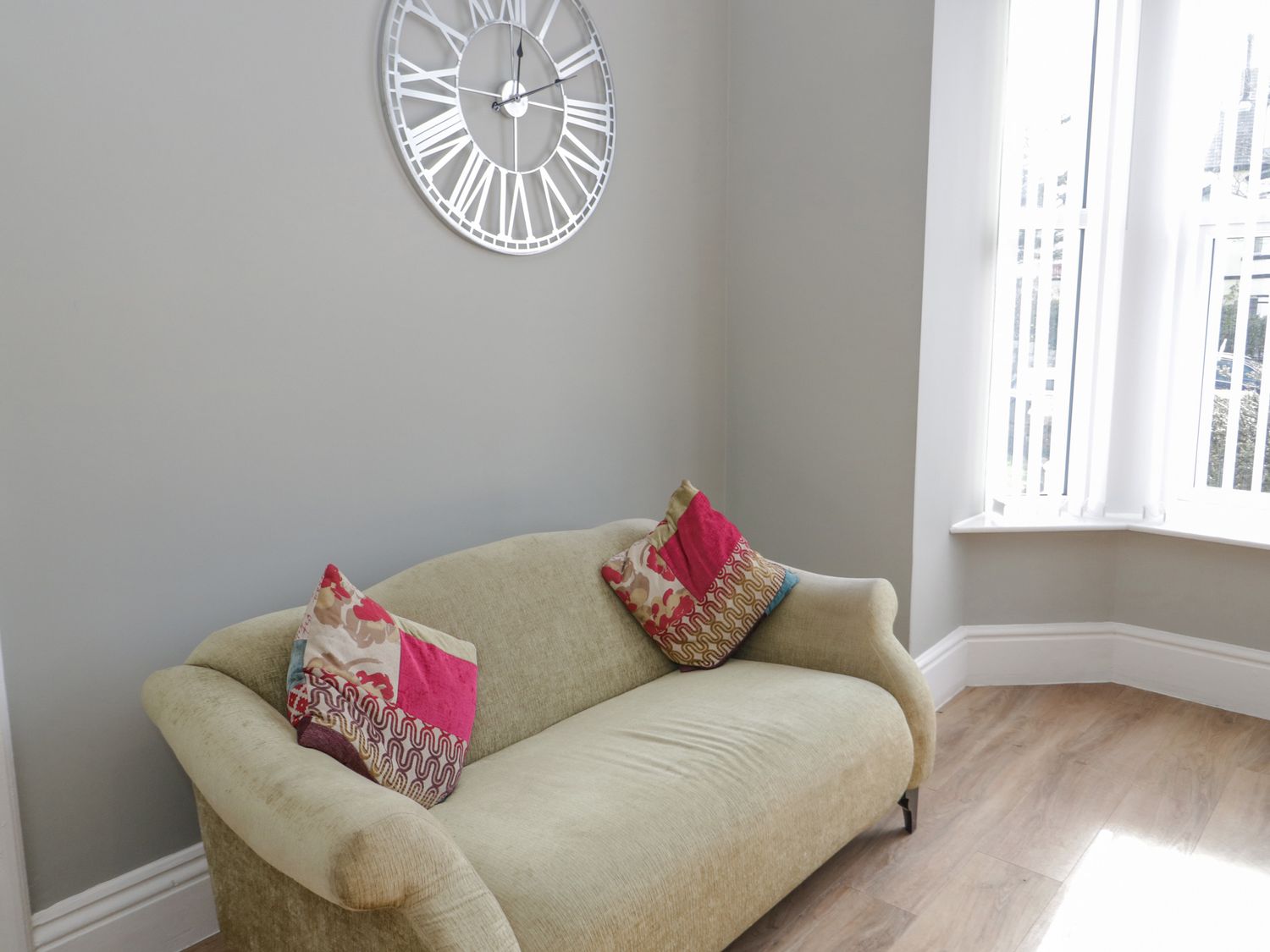 Flat 1A Mona House from Sykes Holiday Cottages. Flat 1A Mona House is