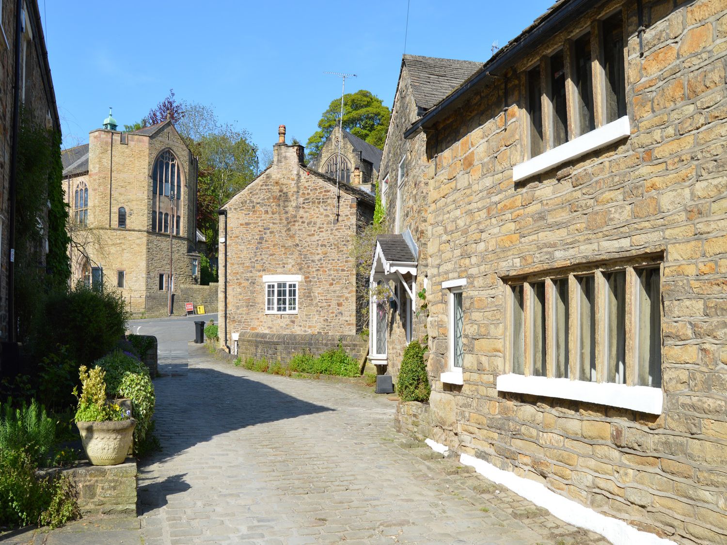 Goyt Cottage from Sykes Holiday Cottages. Goyt Cottage is in Marple