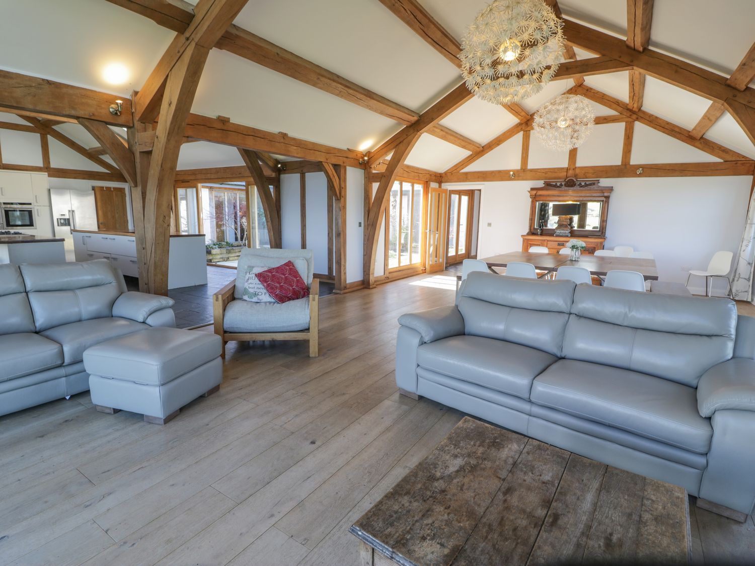 Hen Hafod from Sykes Holiday Cottages. Hen Hafod is in Talwrn near