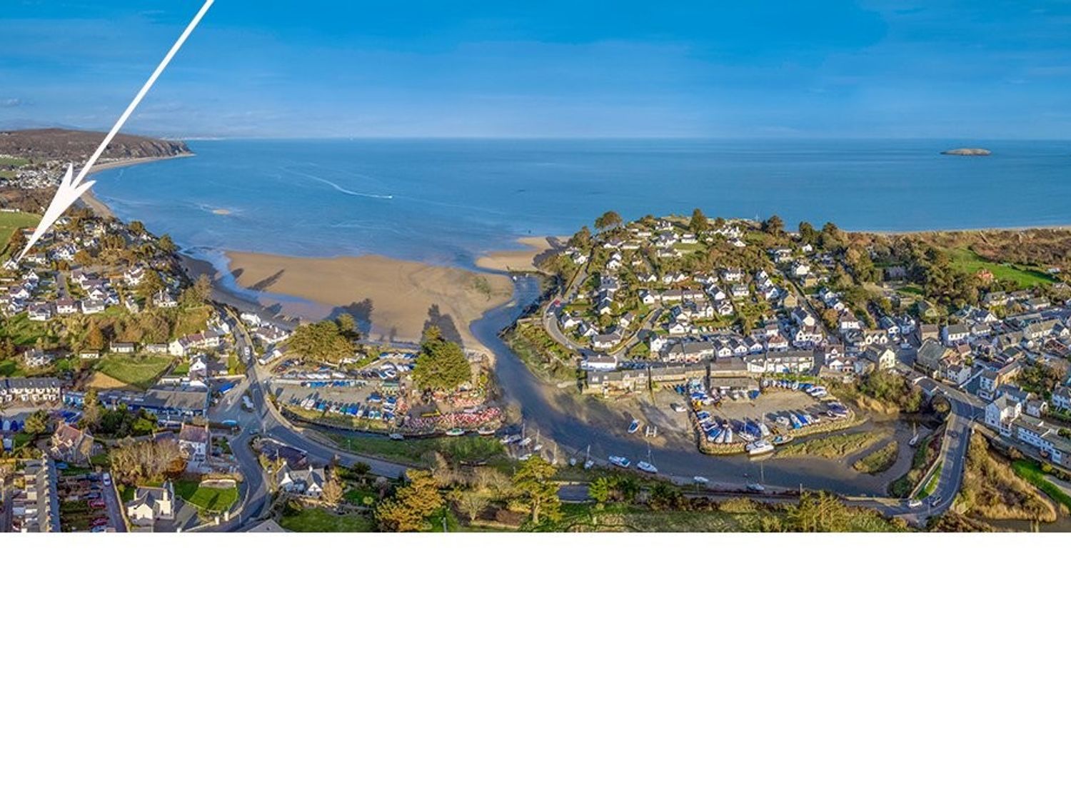 Hillside from Sykes Holiday Cottages. Hillside is in Abersoch Pet