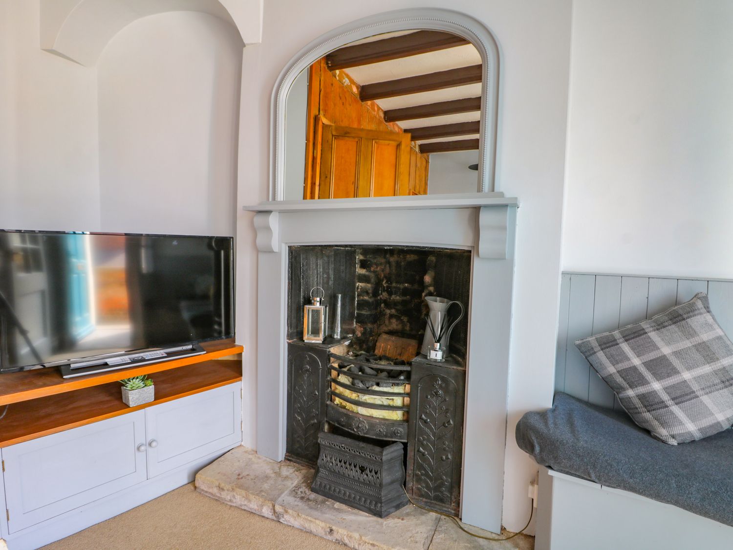 Hook's House from Sykes Holiday Cottages. Hook's House is in