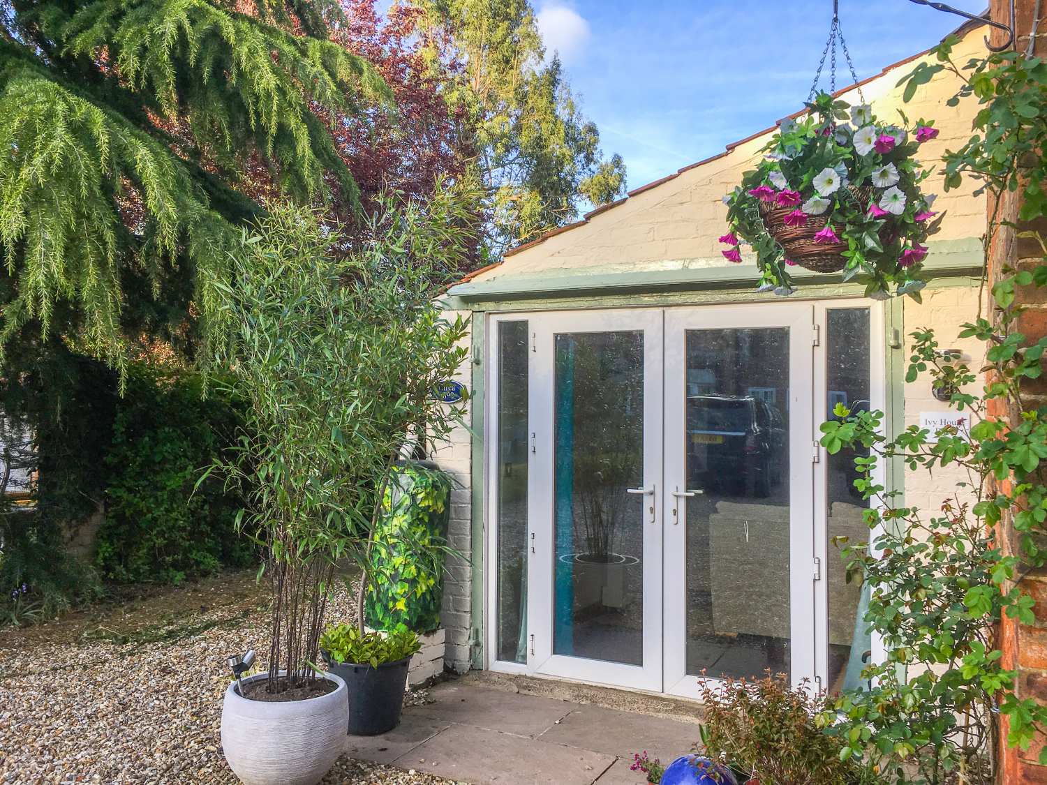 Ivy House Barn from Sykes Holiday Cottages. Ivy House Barn is in