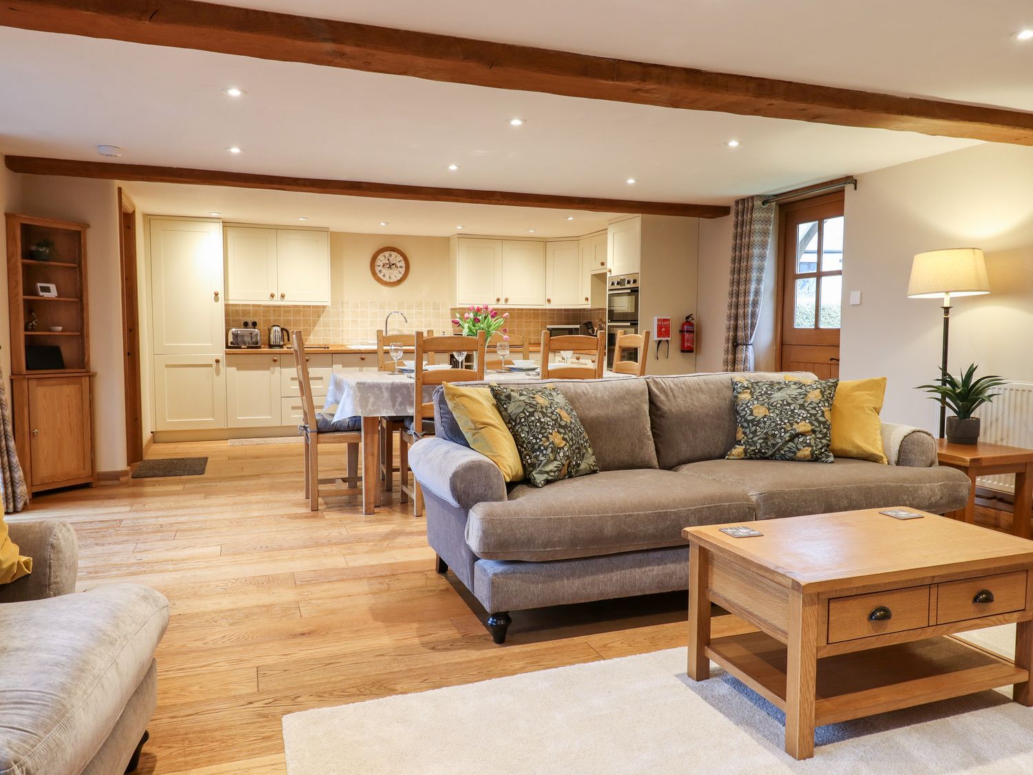 Little Orchard from Sykes Holiday Cottages. Little Orchard is in Ashburton Down near Ashburton