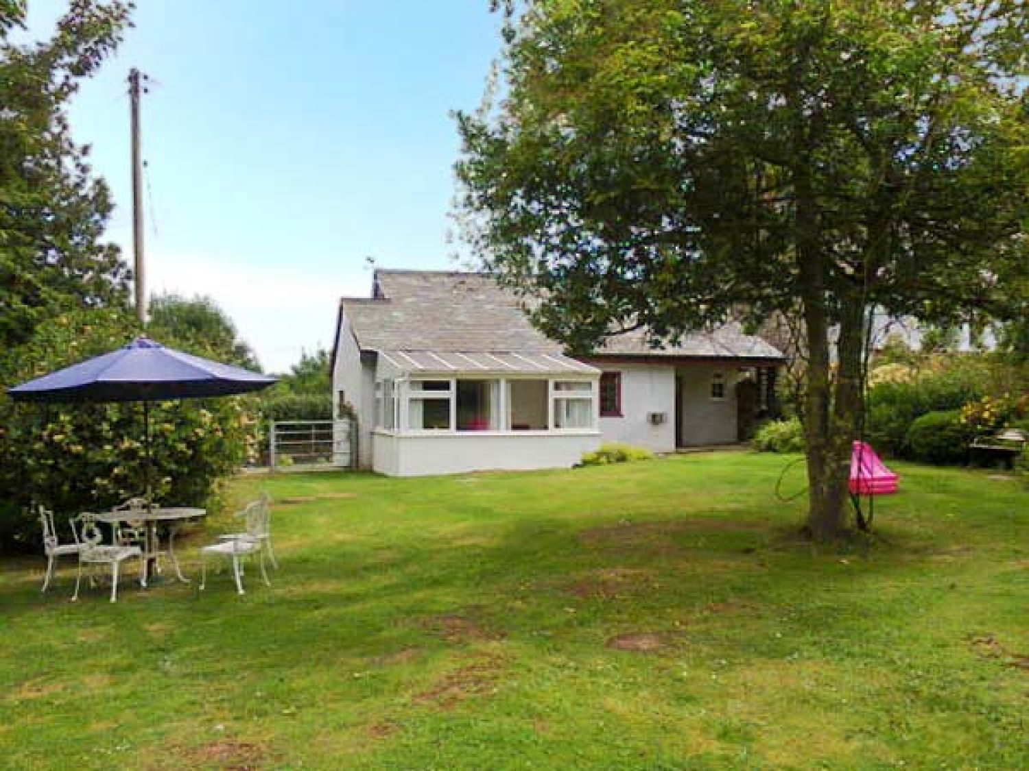 Maesgwyn from Sykes Holiday Cottages. Maesgwyn is in Bridell near