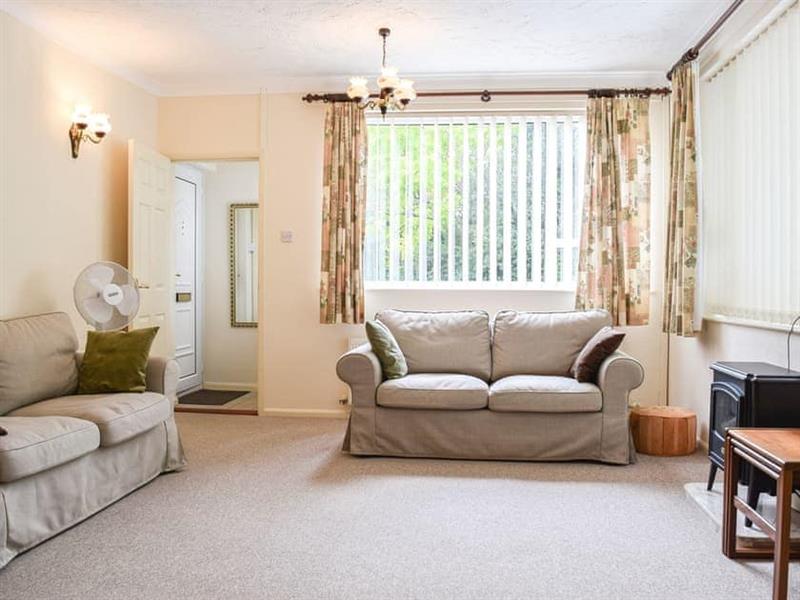 Monas Bungalow from Cottages 4 You. Monas Bungalow is in Wellesbourne