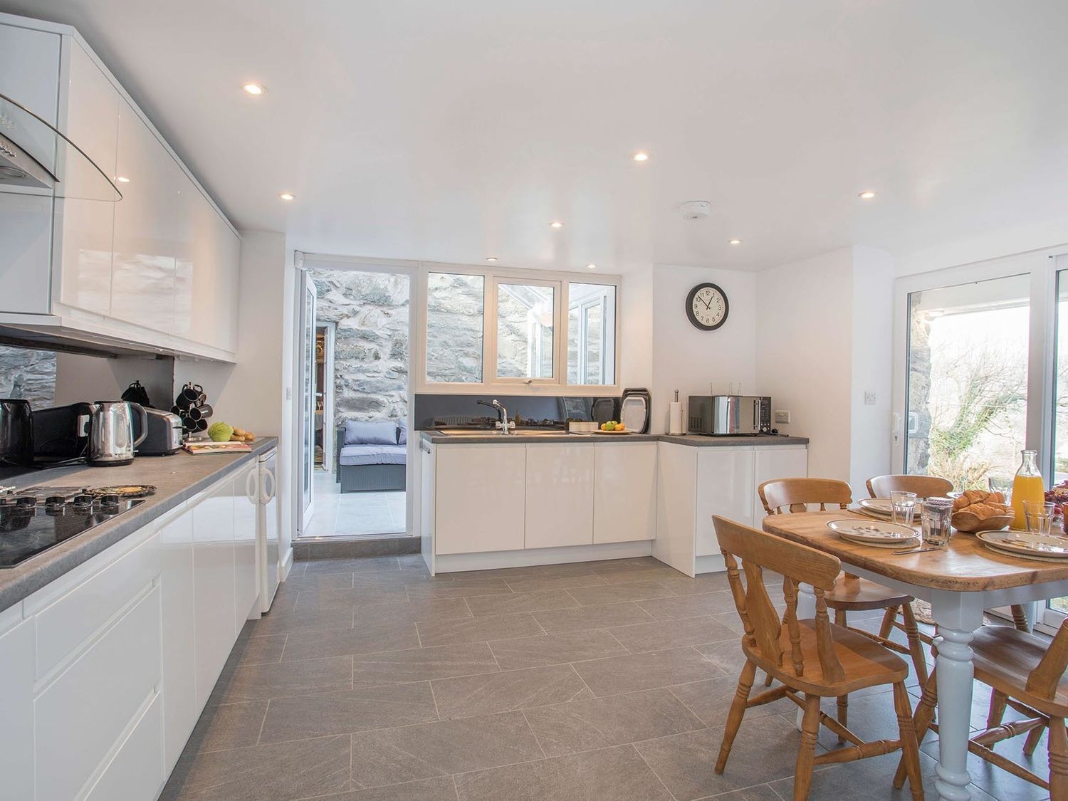 Morfa Lodge from Sykes Holiday Cottages. Morfa Lodge is in Porthmadog