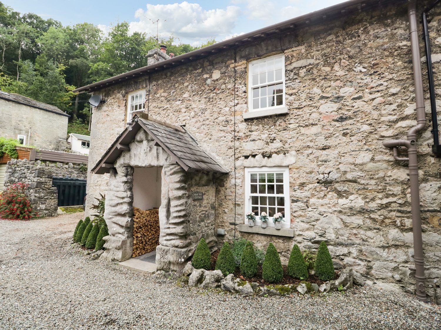 Pear Tree Cottage from Sykes Holiday Cottages. Pear Tree Cottage is in