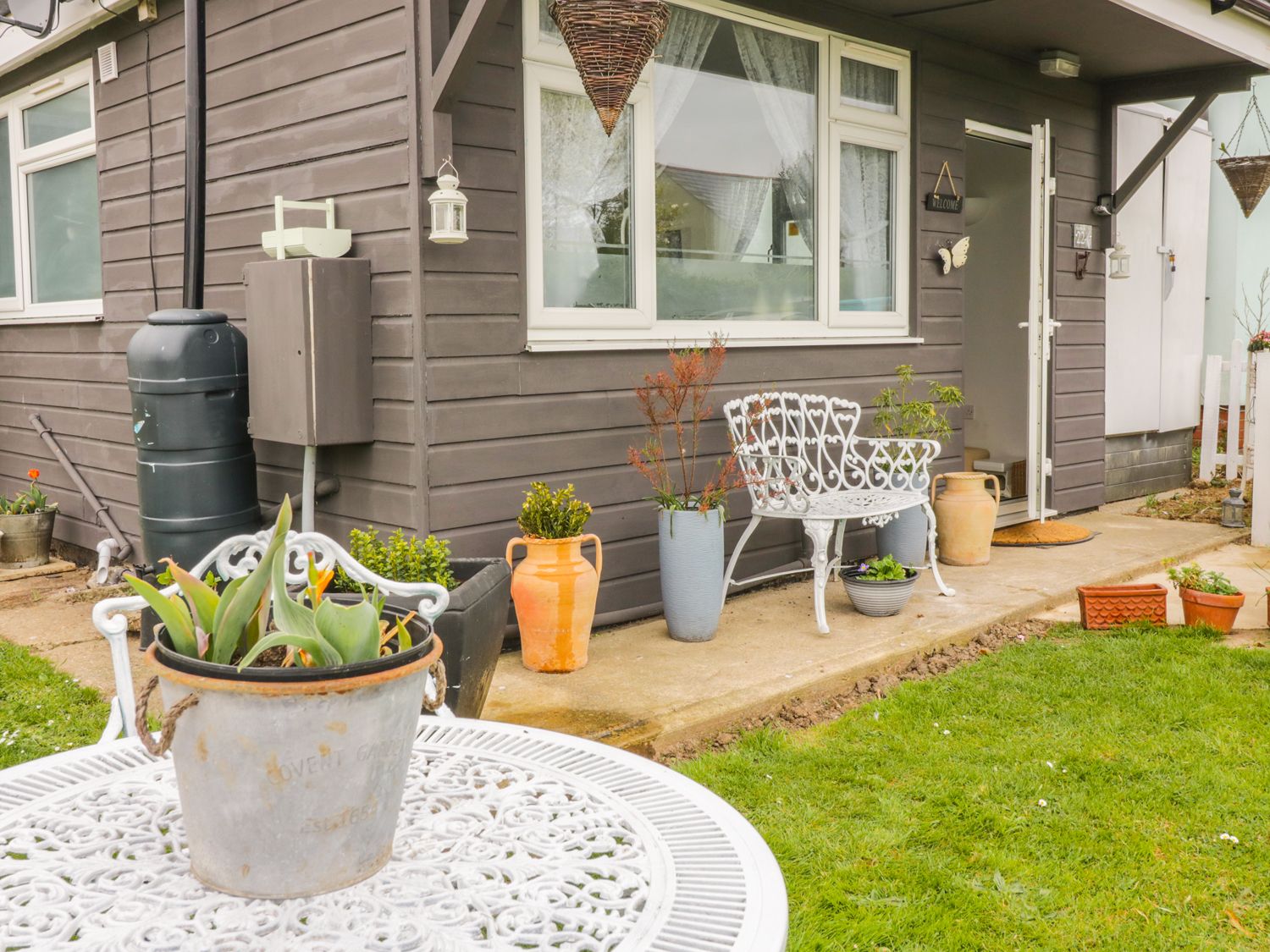 Resthaven from Sykes Holiday Cottages. Resthaven is in Harwich Pet