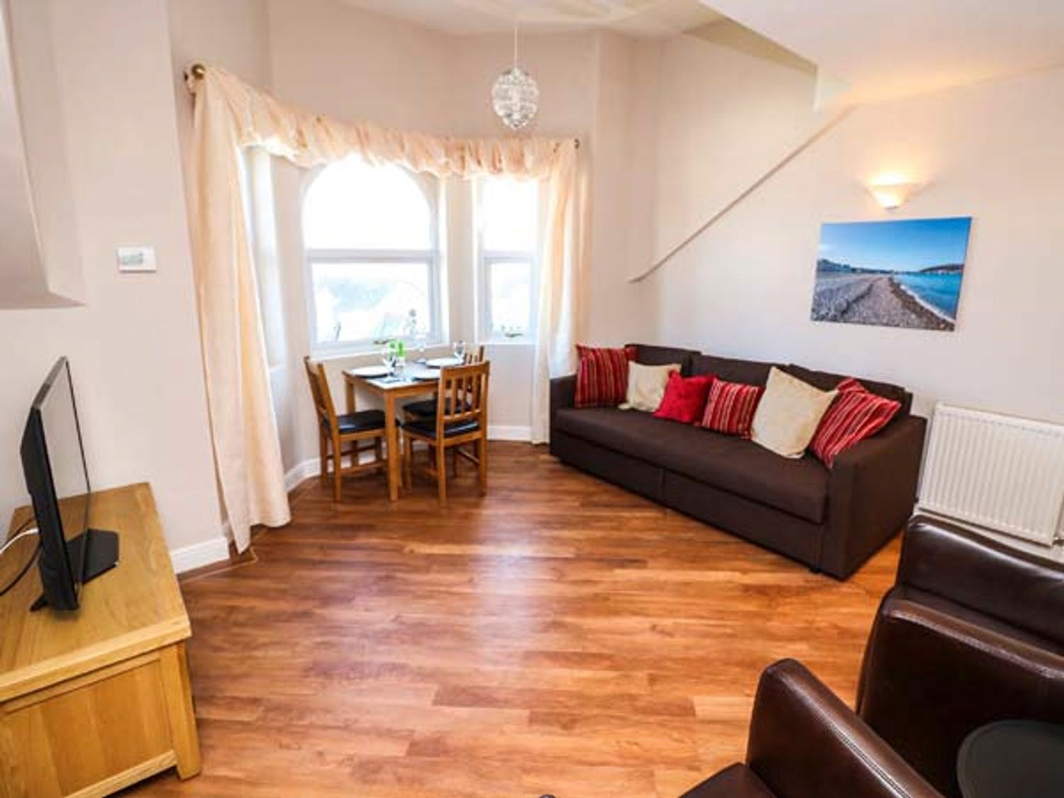 Royal Manor Park from Sykes Holiday Cottages. Royal Manor Park is in