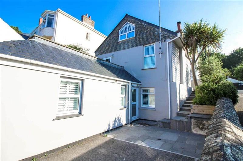 Sunshine Cottage from Cottages 4 You. Sunshine Cottage is in Flushing