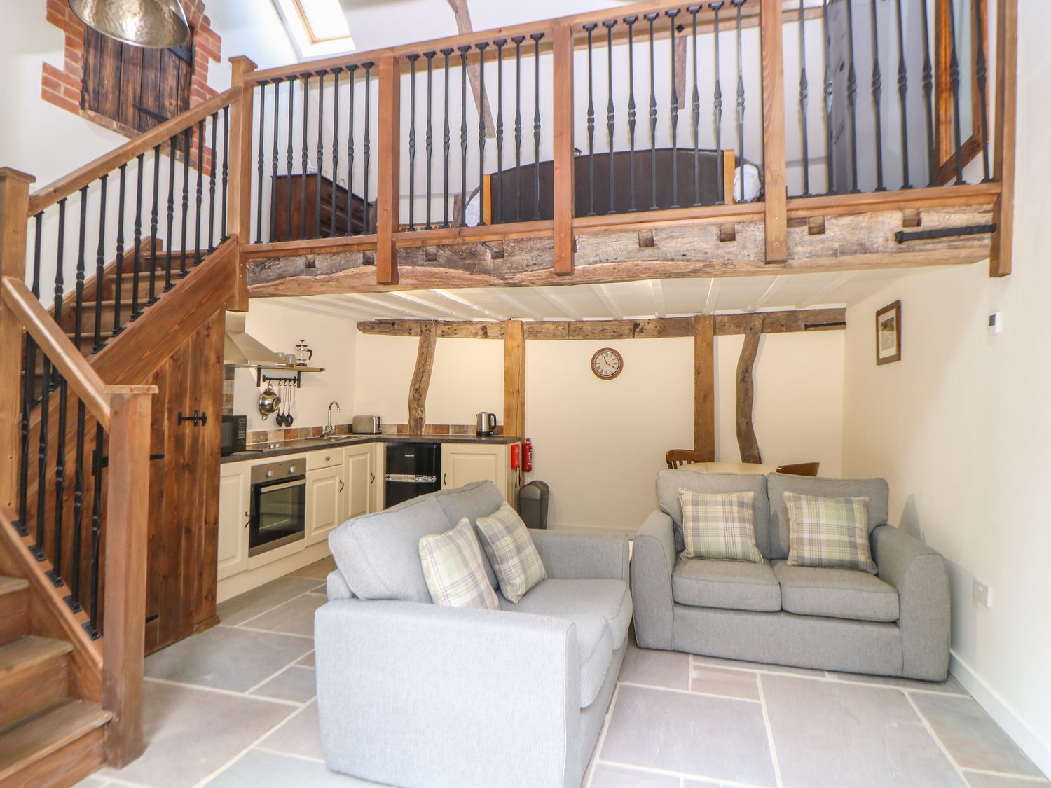 The Cart Shed from Sykes Holiday Cottages. The Cart Shed is in Willow