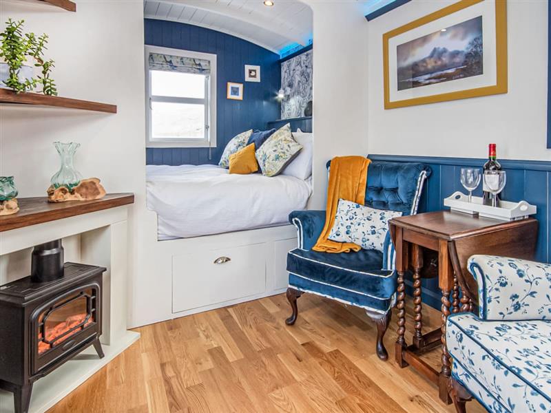 The Drift Shepherd's Hut from Cottages 4 You. The Drift Shepherd's Hut