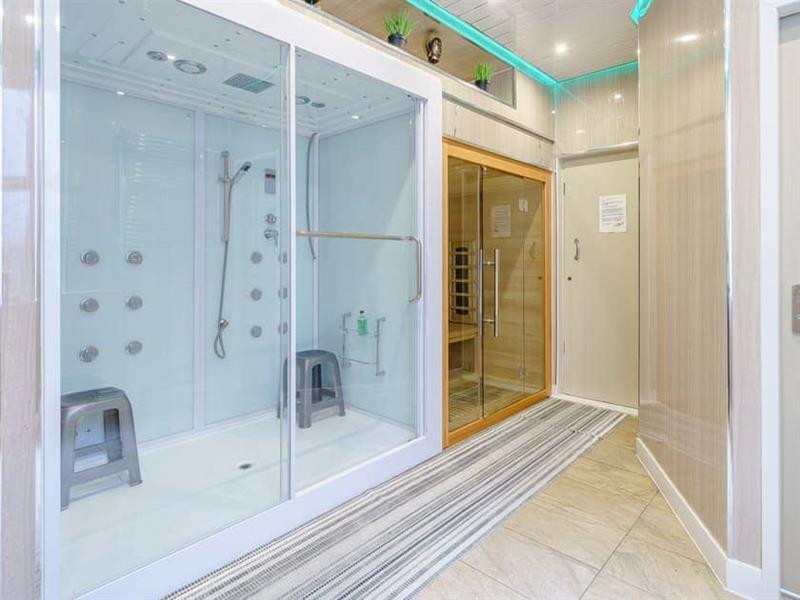 The Kings Landing Spa from Cottages 4 You. The Kings Landing Spa is in