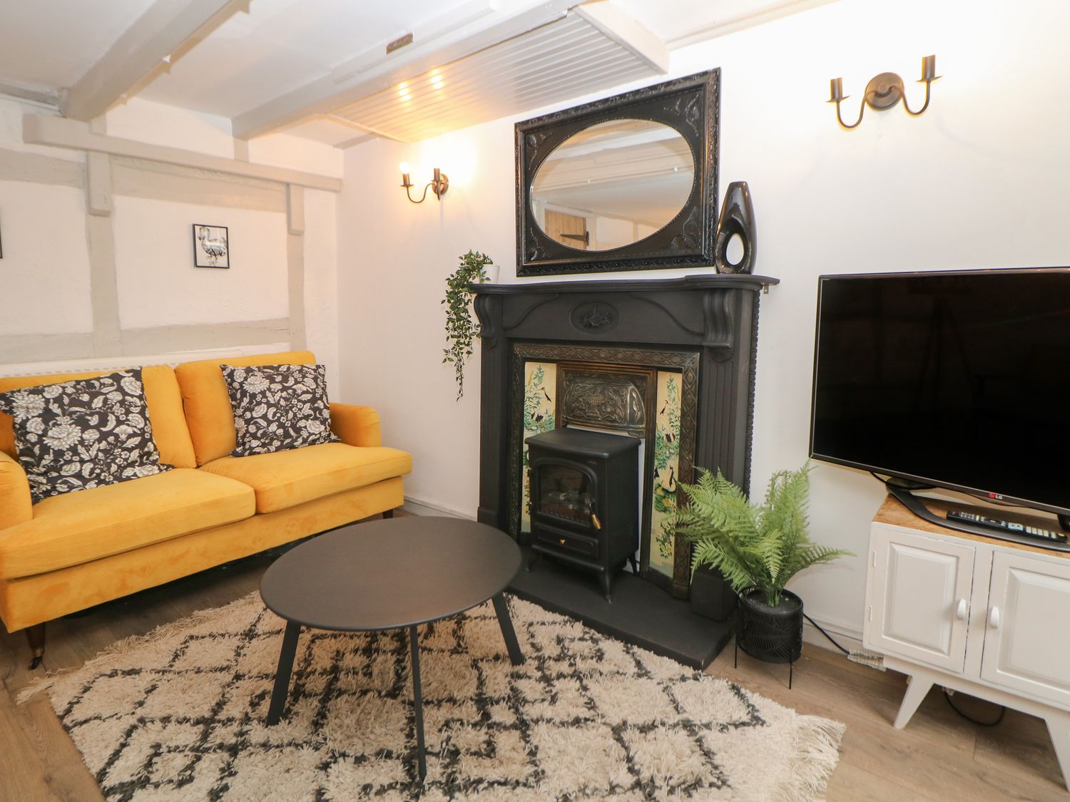 The Nook from Sykes Holiday Cottages. The Nook is in Leek , read reviews