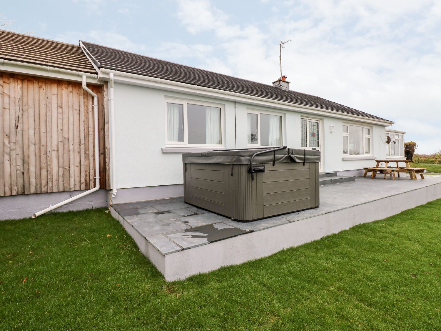 The Pines from Sykes Holiday Cottages. The Pines is in Camrose near