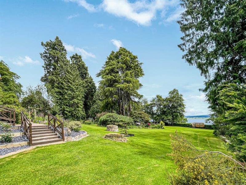 The Secret Garden from Cottages 4 You. The Secret Garden is in Kilmuir near Inverness, Inverness