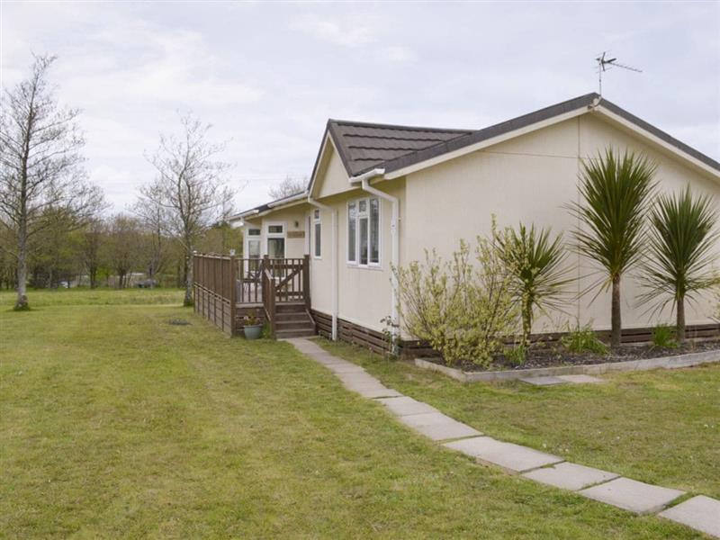 Thornbury Holiday Park Willow from Cottages 4 You. Thornbury Holiday Park Willow is in