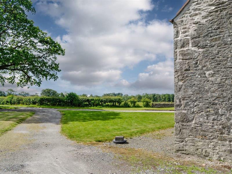 Threave Mains from Cottages 4 You. Threave Mains is in Castle Douglas, Kirkcudbrightshire