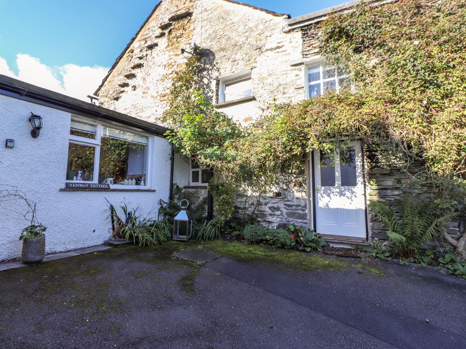 Yanway Cottage from Sykes Holiday Cottages. Yanway Cottage is in